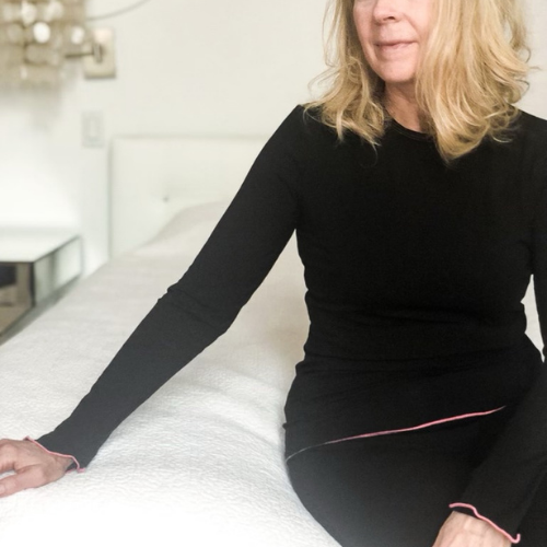 Long Sleeve Tee, Black, Loungewear, Sleepwear, soft, sustainable production, enhanced breathability, breathability, Tencel, Modal, T-shirt, Made in Canada, Mimi Island Designs, female, women, mothers, daughters, buttery soft, ultra soft