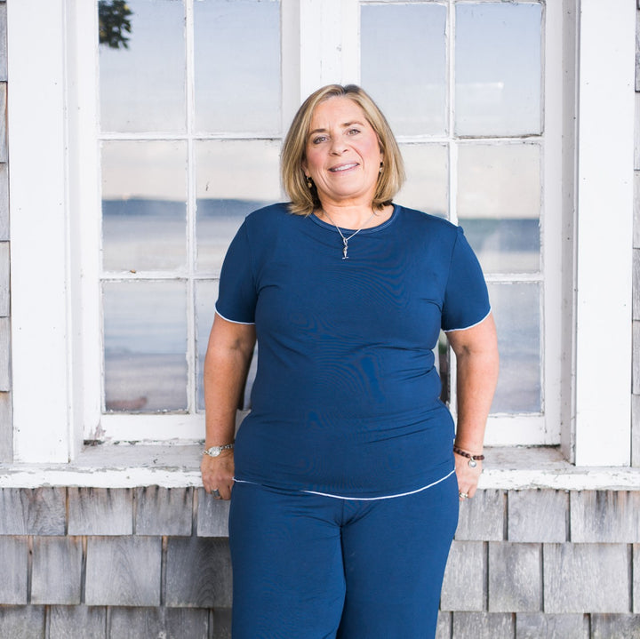 Tee, T-shirt, Blue, Dark Blue, Loungewear, Sleepwear, plus sizes, sustainable production, enhanced breathability, breathability, Tencel, Modal, Made in Canada, Mimi Island Designs, female, women, mothers, daughters, buttery soft, ultra soft